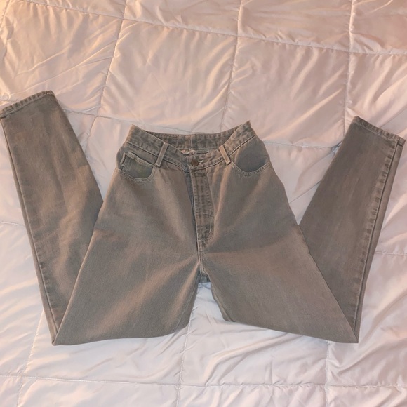 Vintage BONGO High Waisted Jeans — LIKE NEW - Picture 4 of 5